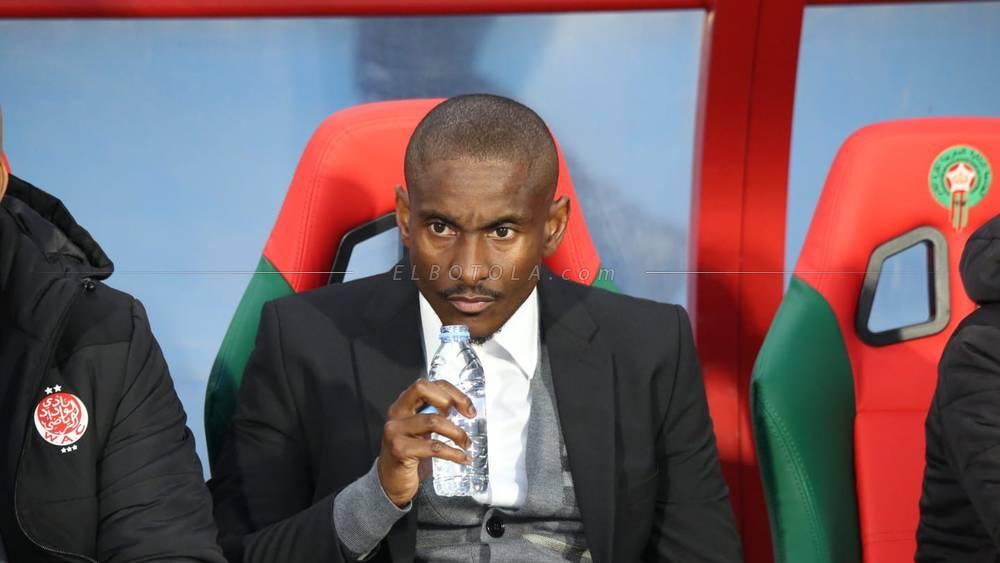 موكوينا: "سأنهي الموسم مع الوداد ولن أغادر من الباب الخلفي.. واجهنا فريقا توج باللقب الموسم الماضي وإنْ كان هذا فشلا فربما أملك فهما مختلفا لمعنى الإخفاق"