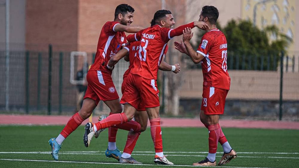 القسم الثاني/ الكوكب المراكشي يحلق وحيدا في الصدارة بعد فوزه على الاتحاد الإسلامي الوجدي (0-2)