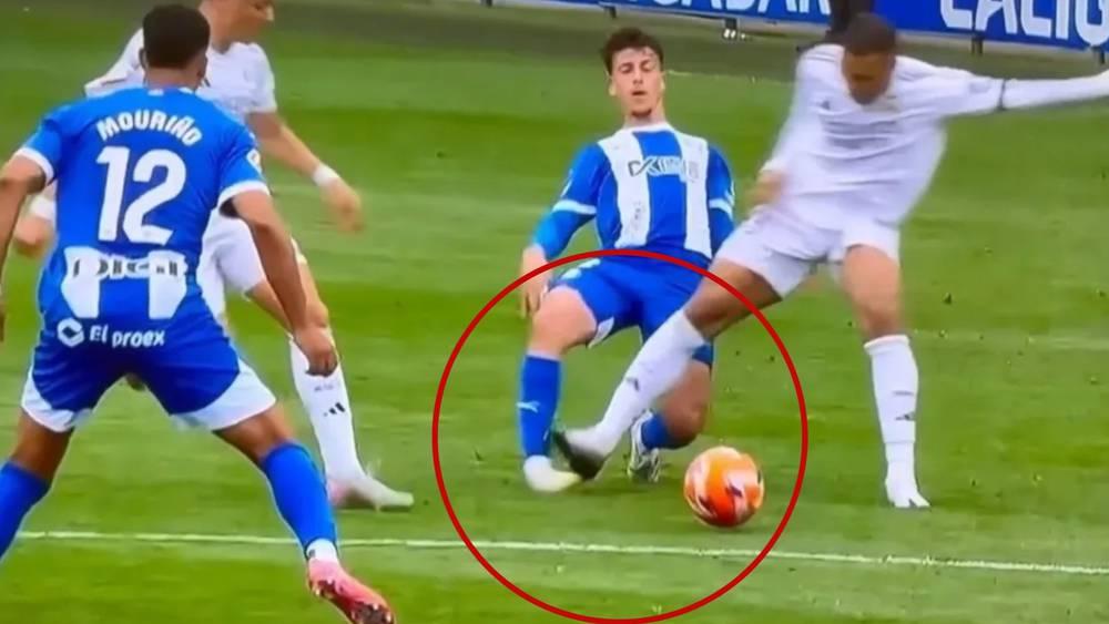 بلانكو (لاعب ألافيس): "لقد كان تدخلا قويا من جانب مبابي لكنه اعتذر منّي وهذا هو الأهم"