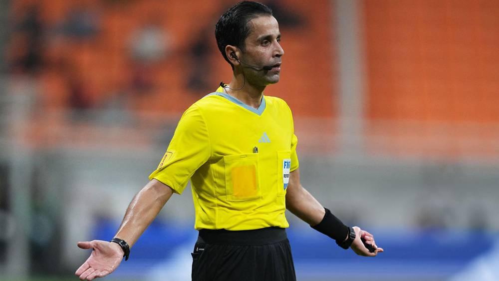 قاد مباراة الجيش وبيراميدز.. "الكاف" يعين الليبي معتز إبراهيم لإدارة مواجهة الذهاب بين نهضة بركان وشباب قسنطينة