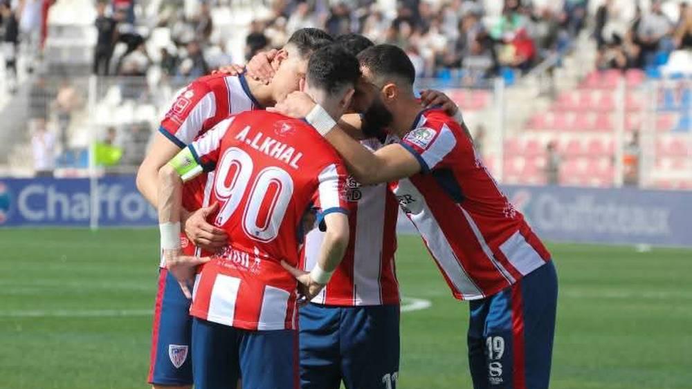 المغرب التطواني يشعل الصراع في أسفل الترتيب بعد فوزه في "ديربي الشمال"