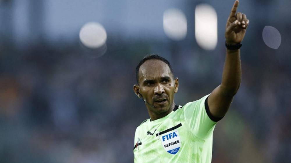 كأس الكونفدرالية/ الحكم السوداني "محمود إسماعيل" يقود مباراة الإياب بين نهضة بركان وشباب قسنطينة