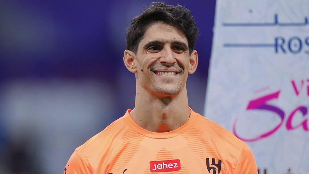 تقارير سعودية/ الهلال يتجه لتجديد عقد ياسين بونو بعد نهاية كأس العالم للأندية