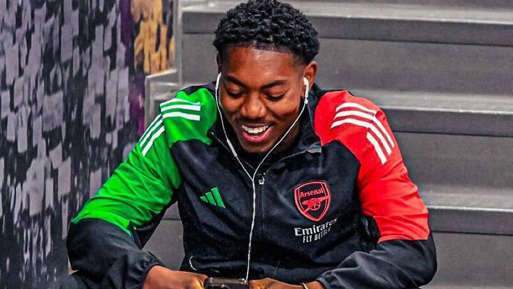 لويس سكيلي (لاعب أرسنال) عن رفض بيلينغهام مصافحته: "سألته عن مكان الريمونتادا!"