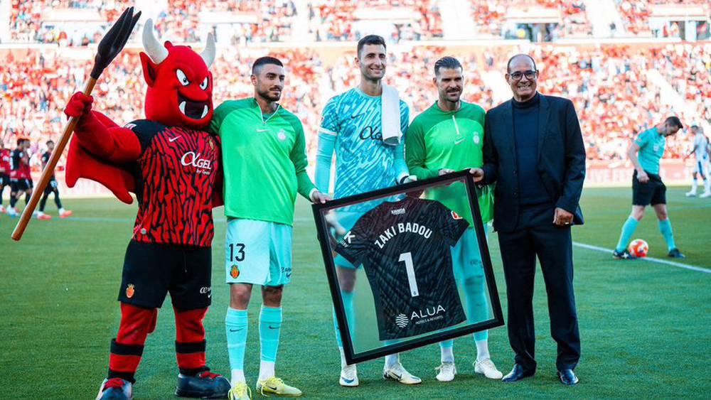 تكريم خاص من ريال مايوركا لـ"أسطورته" بادو الزاكي قبل انطلاق مباراته أمام ليغانيس في "الليغا"