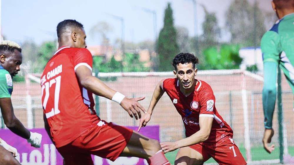 القسم الثاني/ في الوقت القاتل.. الكوكب المراكشي يفرض التعادل على أولمبيك الدشيرة ويُحافظ على الصدارة (1-1)