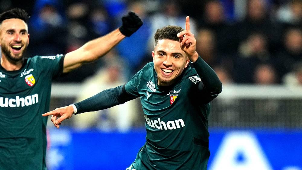 نائل العيناوي يُسجل هدفا ويساهم في انتصار فريقه لانس على بريست (1-3) ضمن الدوري الفرنسي