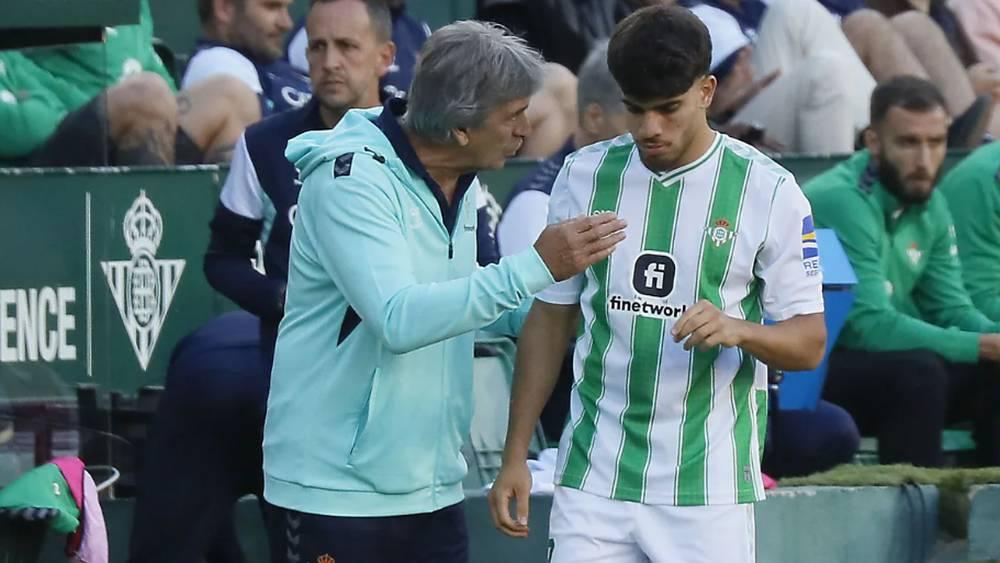 بيليغريني: "الزلزولي مرّ بلحظات جيدة وأخرى سيئة والآن هو يعود إلى المستوى الذي نأمل جميعًا أن يكون عليه"