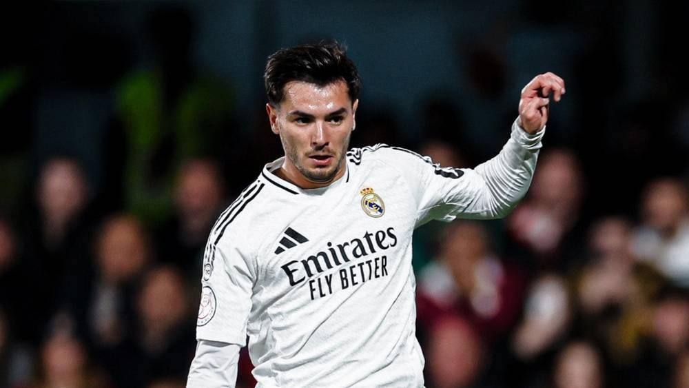 تشكيلة ريال مدريد.. دياز ومبابي في الاحتياط وأنشيلوتي يعتمد على 4 لاعبين في خط الوسط ضد برشلونة