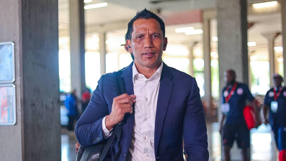 بعد ثنائيته مع الرجاء كمساعد مدرب.. فادلو يقود سيمبا إلى نهائي كأس الكونفدرالية في أول موسم كمدرب للفريق التنزاني