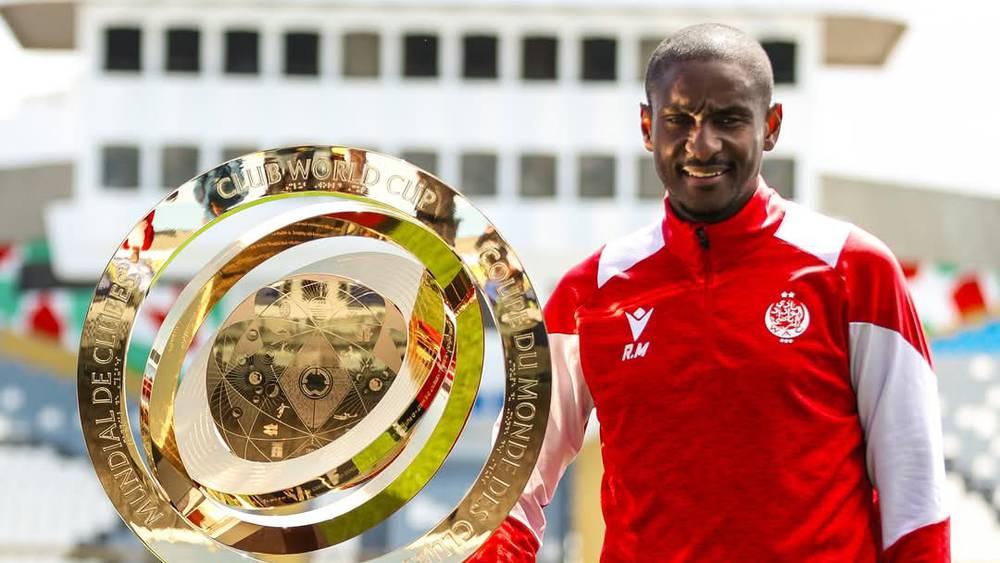 الوداد يُرخص لموكوينا بالاستفادة من عطلة استثنائية ويؤجل إعلان فسخ عقده إلى نهاية الموسم