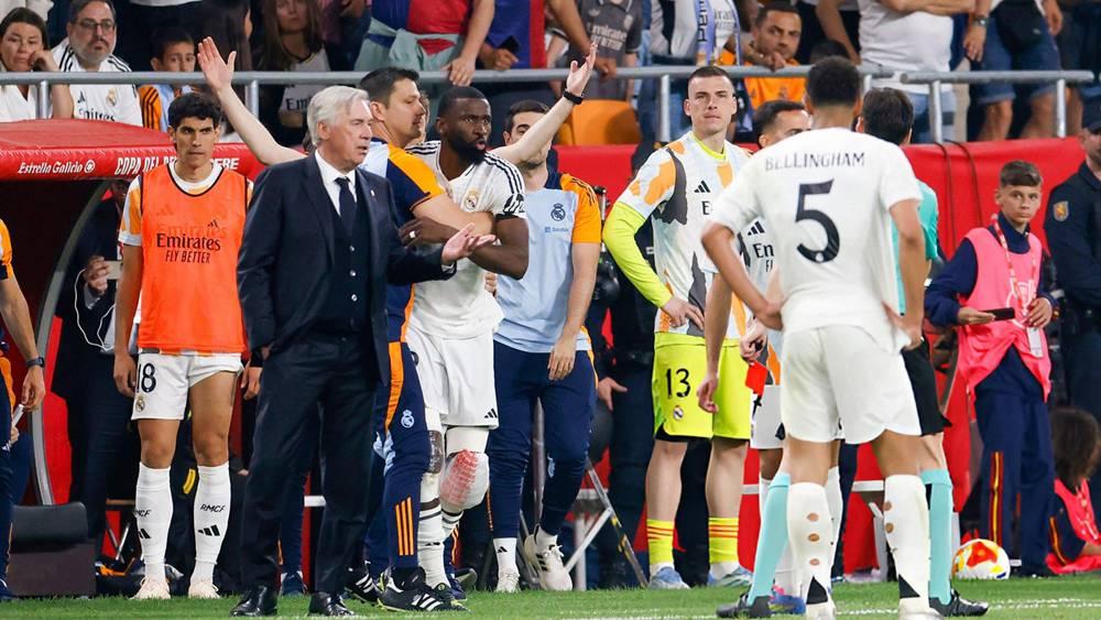 حكم إسباني سابق: "يجب إيقاف روديغر لـ12 مباراة ومعاقبته بـ4 مباريات يعني فعل ما تشاء إن كنت لاعبا"