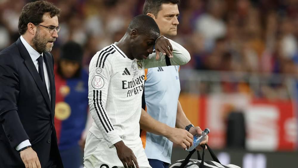 ريال مدريد يُعلن معاناة ميندي من تمزق عضلي وتقارير إعلامية تؤكد ابتعاده عن الملاعب لما بين 10 و12 أسبوعا وغيابه عن كأس العالم للأندية