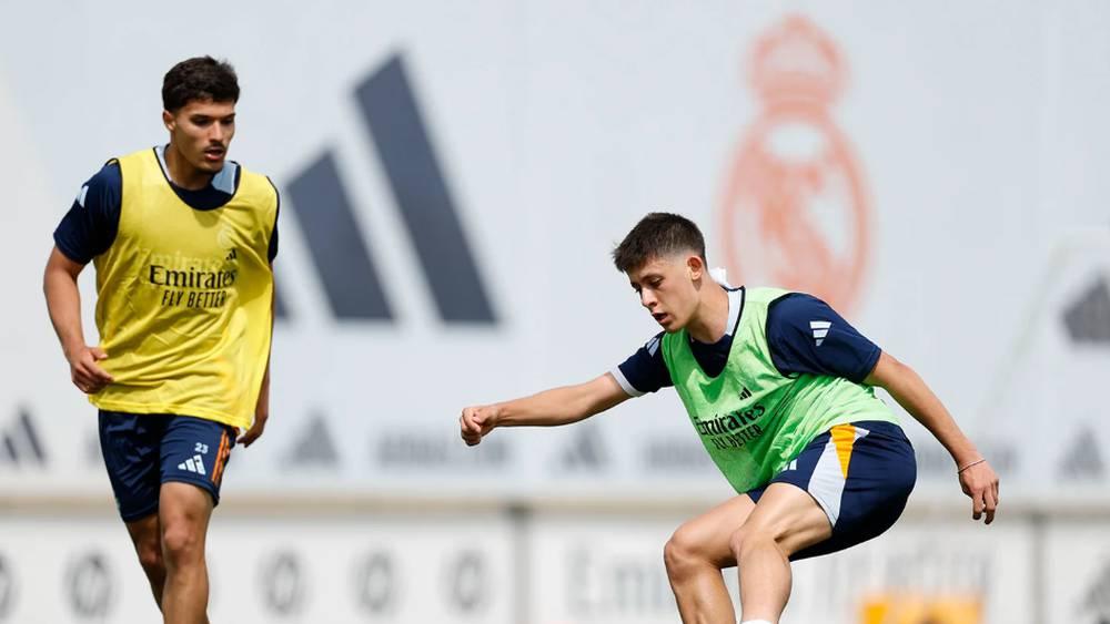 المغربي يوسف لخديم حاضر في تدريبات ريال مدريد.. هل يحصل على فرصته الأولى في "الليغا"؟