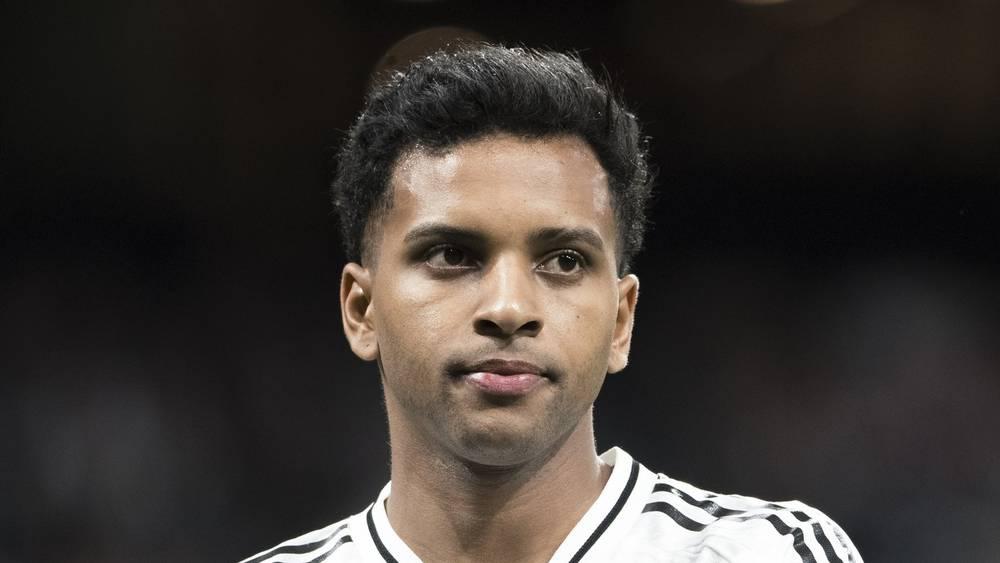 رودريغو يُفكر في الرحيل عن صفوف ريال مدريد