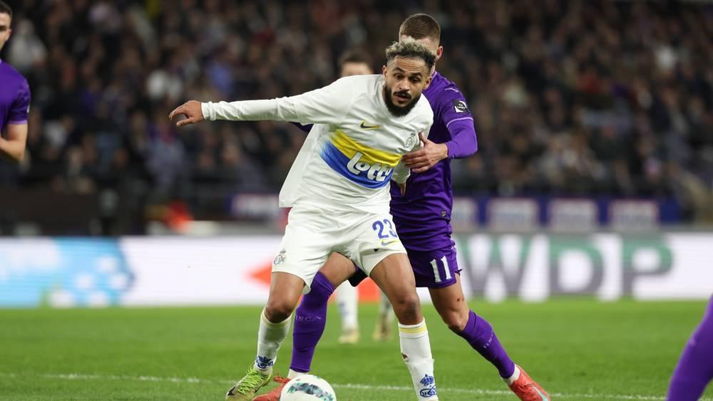 بوكونولي (مدرب سانت جيلواز): "بوفال عاد للتداريب الفردية وكل شيء مرّ بشكل جيد"