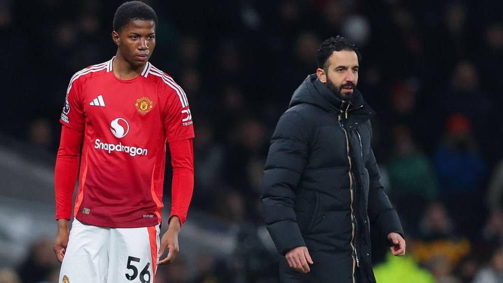 تشيدوزي أوبي (17 سنة) يصنع التاريخ كأصغر لاعب يبدأ أساسيًا مع مانشستر يونايتد