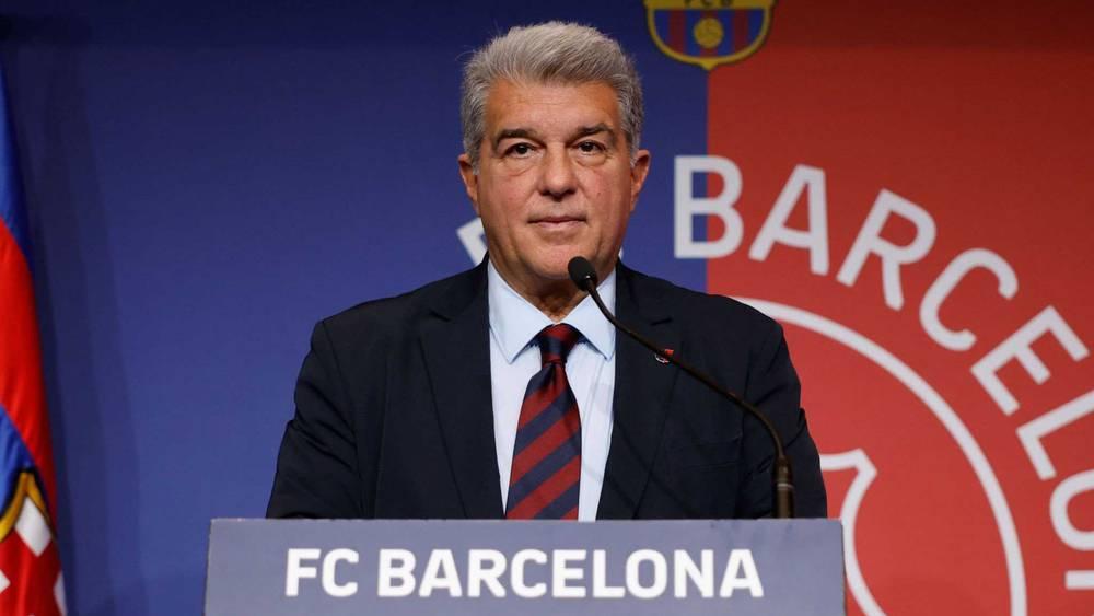 لابورتا للاعبي برشلونة: "يمكنكم الخروج ورؤوسكم مرفوعة.. الجماهير فخورة جدًا بكم"