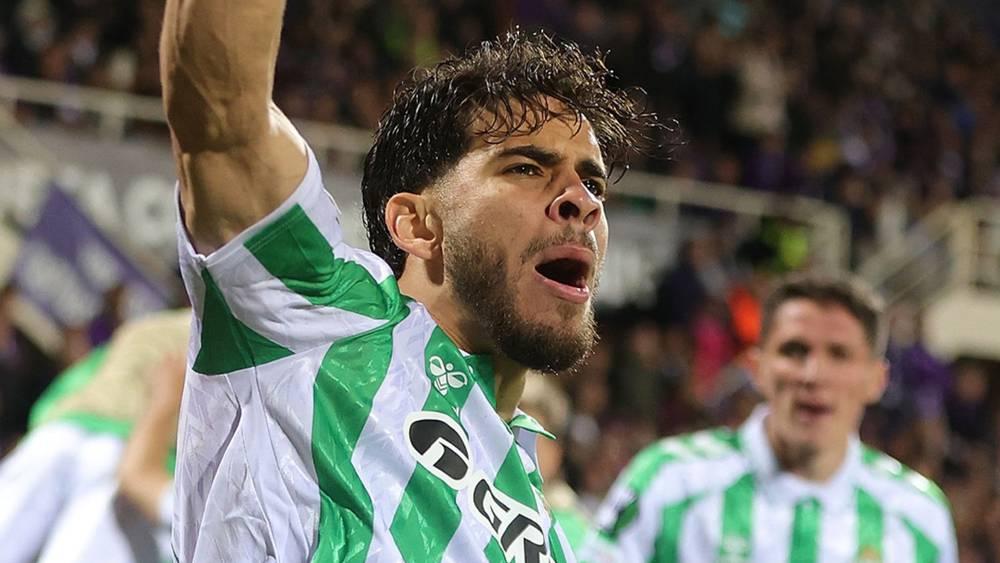 الزلزولي يُسجل ويقود ريال بيتيس للتأهل إلى نهائي دوري المؤتمر على حساب فيورنتينا