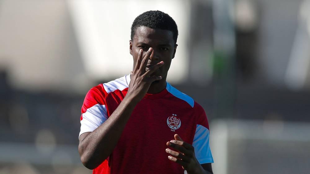 الوداد الرياضي يستعيد خدمات لاعبه مالسا أمام نهضة الزمامرة بعد تعافيه من الإصابة