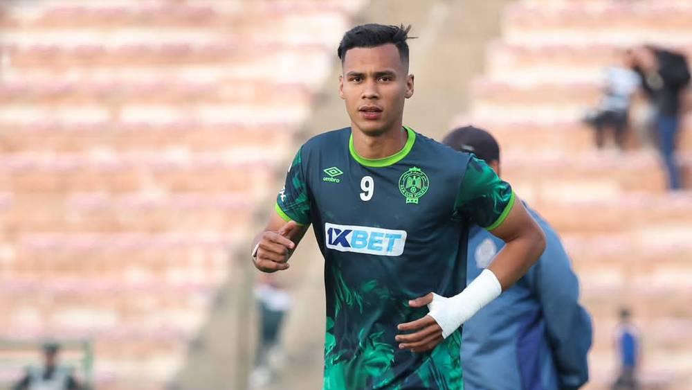 هداف الدوري المغربي الحسين رحيمي ينتقل إلى صفوف العين الإماراتي
