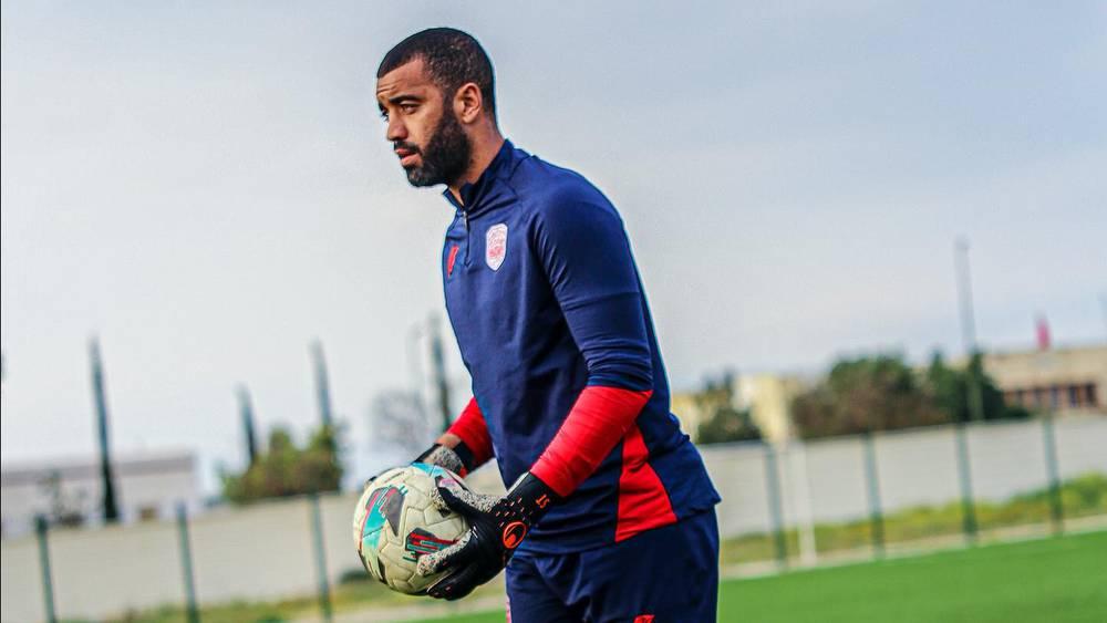 الوداد يتوصل إلى اتفاق مع زهير لعروبي للالتحاق بالطاقم التقني كمُدرِّب لحُراس المرمى