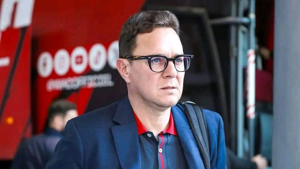 الوداد يتجه لتنصيب بنهاشم مدربًا رسميًا لقيادته في كأس العالم للأندية