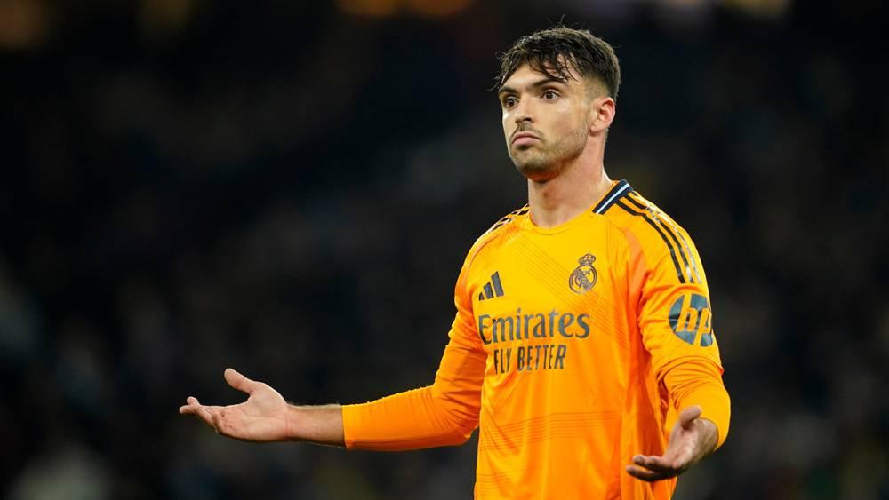 أسينسيو يدافع عن نفسه: "يجب احترام قرينة البراءة ولم أرتكب أي سلوك مخالف للقانون"