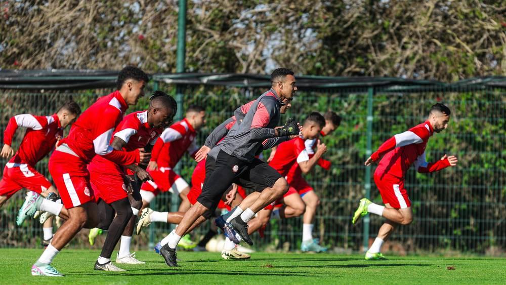 الوداد الرياضي يعود إلى التداريب الإثنين القادم بعد استفادة لاعبيه من أسبوع راحة