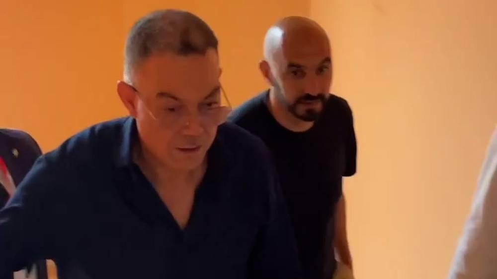 لقجع والركراكي حاضران لمتابعة نهضة بركان وسيمبا في نهائي كأس الكونفدرالية