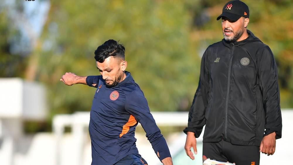 الشعباني يمنح لاعبيه الأحد يوم راحة قبل استئناف التداريب الإثنين استعدادا للإياب أمام سيمبا