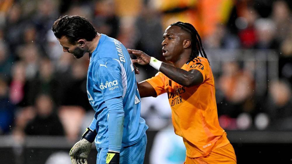 فالنسيا ينشر بيانا بعد بث وثائقي فينيسيوس على "نتفليكس"