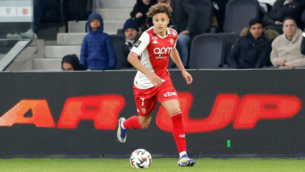 وسط اهتمام أندية كبرى.. موناكو يرغب في الحفاظ على بنصغير والمدير العام للفريق يؤكد: "أفضل شيء بالنسبة له هو البقاء"