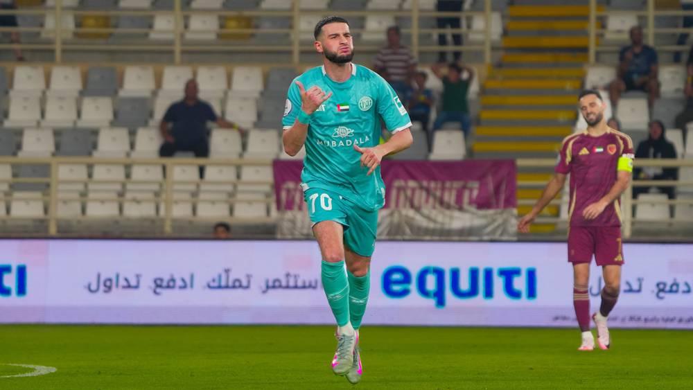 الشاذلي: "لم أتلقَّ أي اتصال من الوداد وجاهز لكافة الاحتمالات سواء بالاستمرار في الإمارات أو العودة إلى القلعة الحمراء"