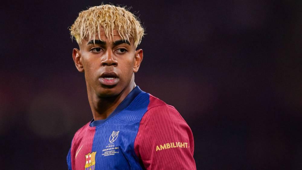 رسميا/ برشلونة يُعلن تجديد عقد لامين يامال لـ6 مواسم