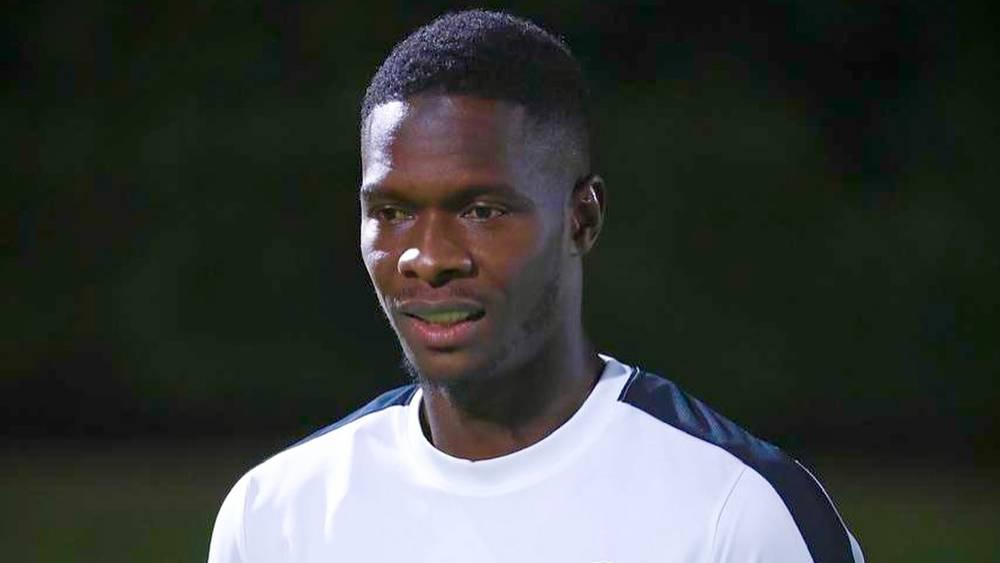 الوداد يصرف النظر عن التعاقد مع السنغالي باب أبو سيسي بعد فترة اختبار