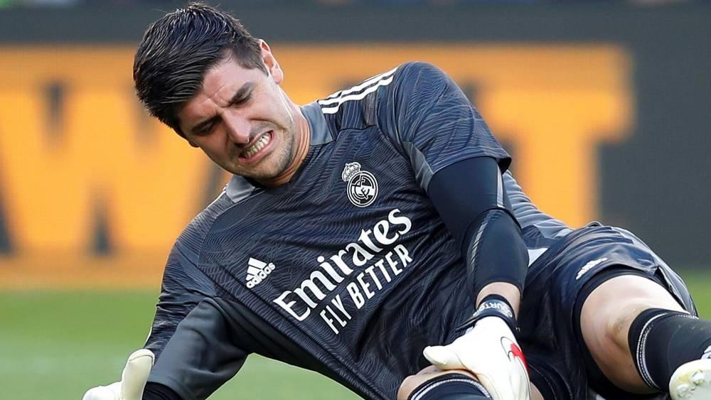 ريال مدريد يعلن إصابة كورتوا وتقارير تؤكد حضوره في كأس العالم للأندية