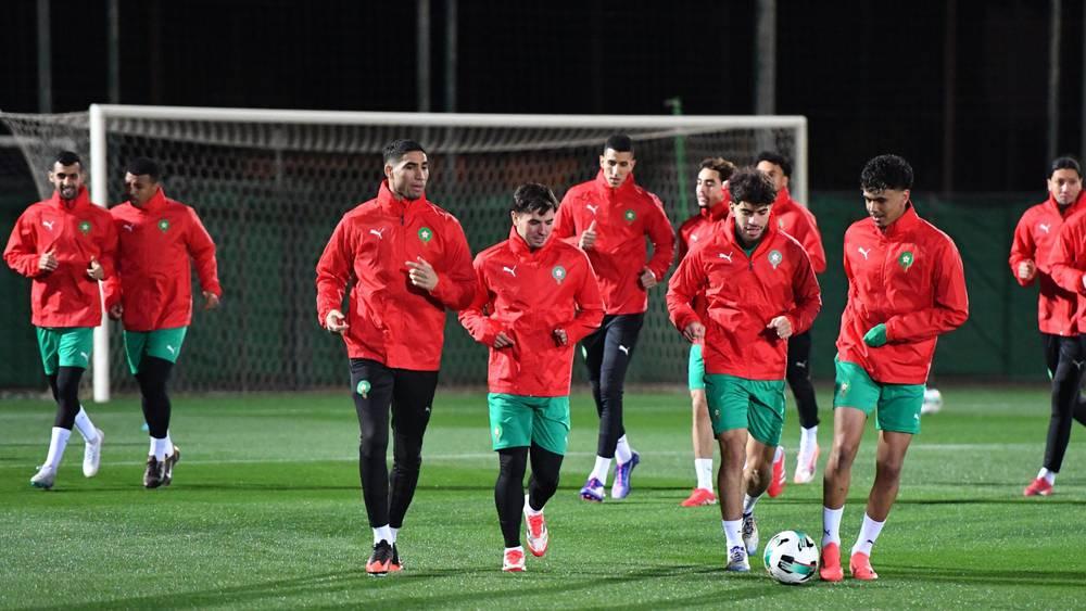 الركراكي يبرمج حصة مفتوحة أمام الإعلام يوم الخميس المقبل في إطار التحضير لمبارتي تونس والبنين