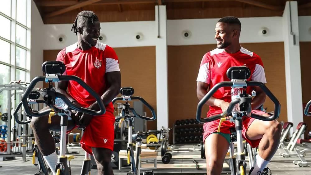 بنهاشم يرفع من وتيرة تداريب الوداد استعدادًا لكأس العالم للأندية