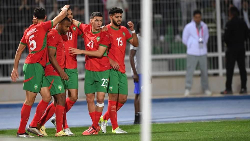 تاريخ مواجهات المغرب وتونس قبل اصطدامهما اليوم.. الكفة تميل لـ"الأسود" بـ13 انتصارا والتعادل يحسم 26 مباراة