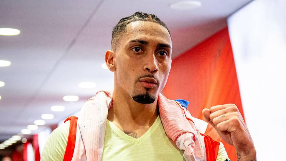 رافينيا يُتوج بجائزة أفضل لاعب في "الليغا" لموسم 2024-2025