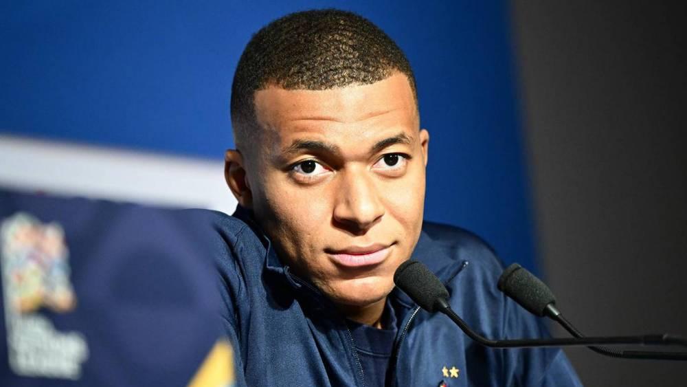 مبابي: "سان جيرمان يستحق التتويج بلقب دوري الأبطال وسأصوت لديمبيلي في سباق الكرة الذهبية"