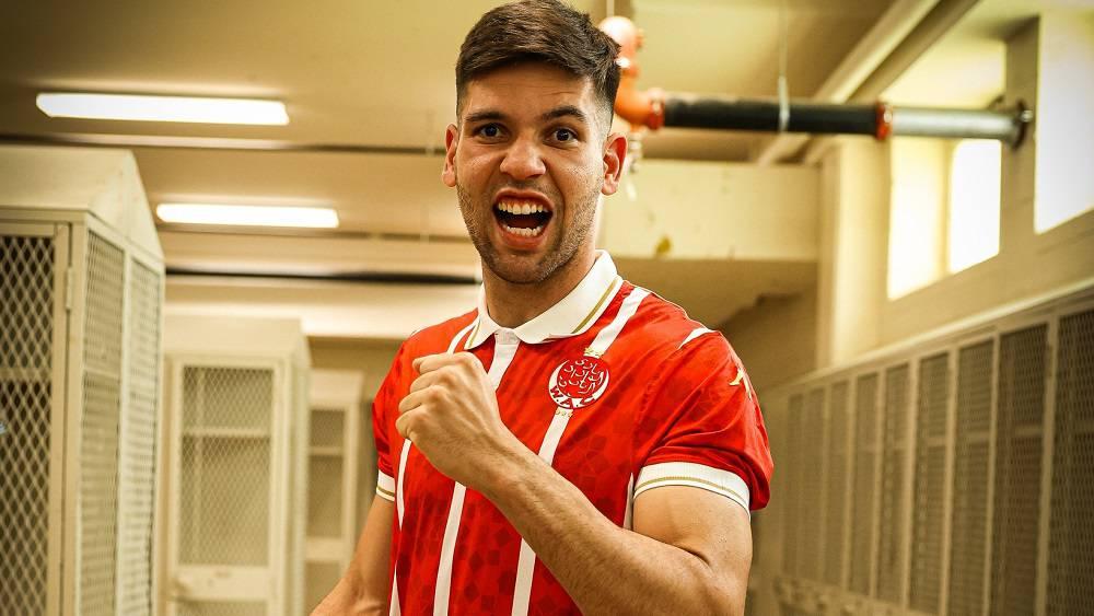 البرازيلي فيريرا: "جئت لأقدم أفضل ما لدي من أجل الوداد ومتأكد أن لدينا القدرة على مفاجأة خصومنا في مونديال الأندية"