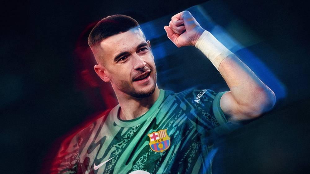 رسميا/ برشلونة يعلن تعاقده مع الحارس خوان غارسيا حتى سنة 2031