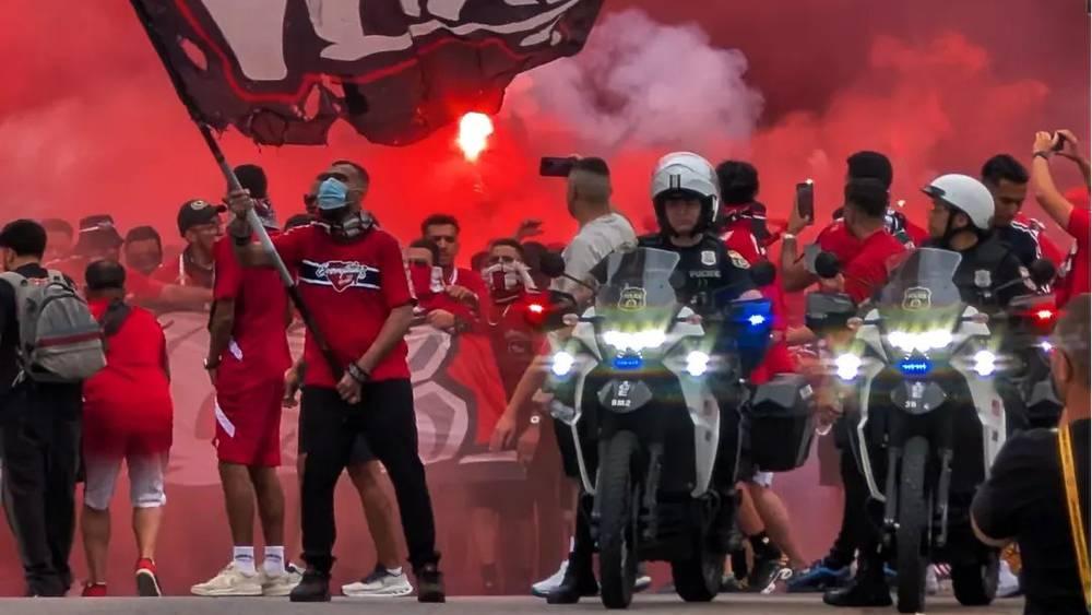 "كانوا كبحر بشري ورسموا مشهدا خلابا".. الصحف الأمريكية تبدي انبهارها من جماهير الوداد الرياضي