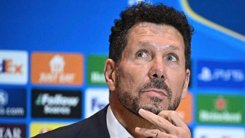 سيميوني: "من المُستحيل العودة إلى الملعب بسرعة لأننا نحتاج لـ4 دقائق للوصول إلى غرفة الملابس"!