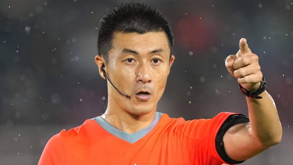 الصيني فو مينغ حكما للفار في مباراة الوداد والعين بمساعدة المصري محمود عاشور والفنزويلي خوان سوتو