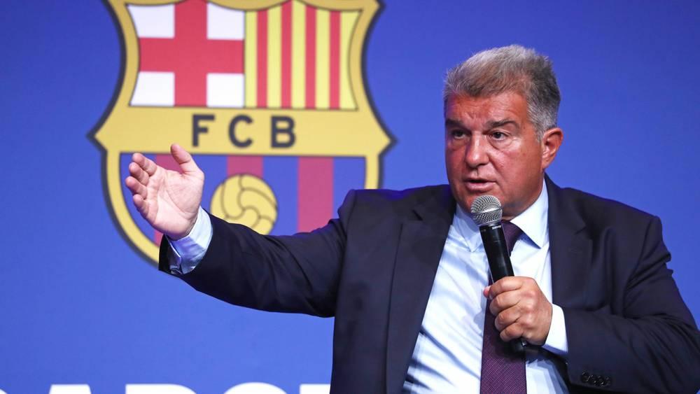 شرح "قاعدة 1:1" التي تقيّد تعاقدات أندية الدوري الإسباني