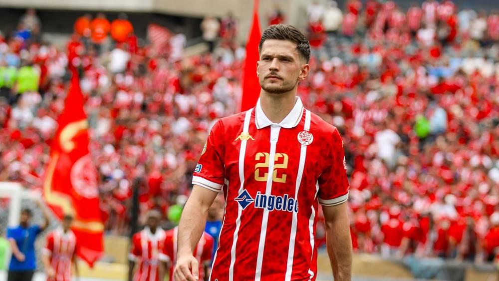 الوداد يُعلن استمرار المدافع الهولندي بارت ماييرز رفقة الفريق خلال الموسم المقبل