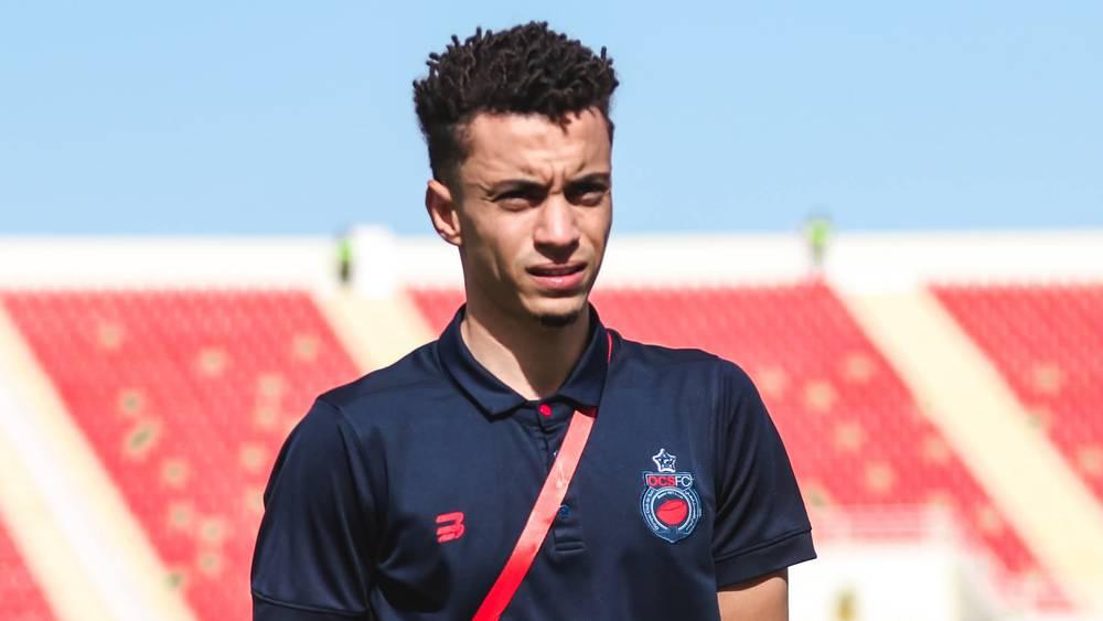 لاميرات يتراجع عن التوقيع للرجاء والجانب المالي قد يهدد الصفقة